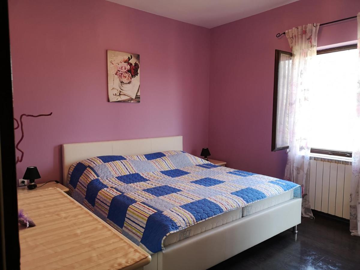 Apartment Poesia โปเรช ภายนอก รูปภาพ